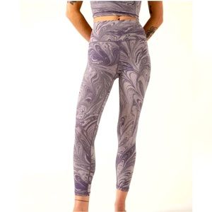 Athleta Transcend 7/8 Tight Sumi Marble Violet Medium